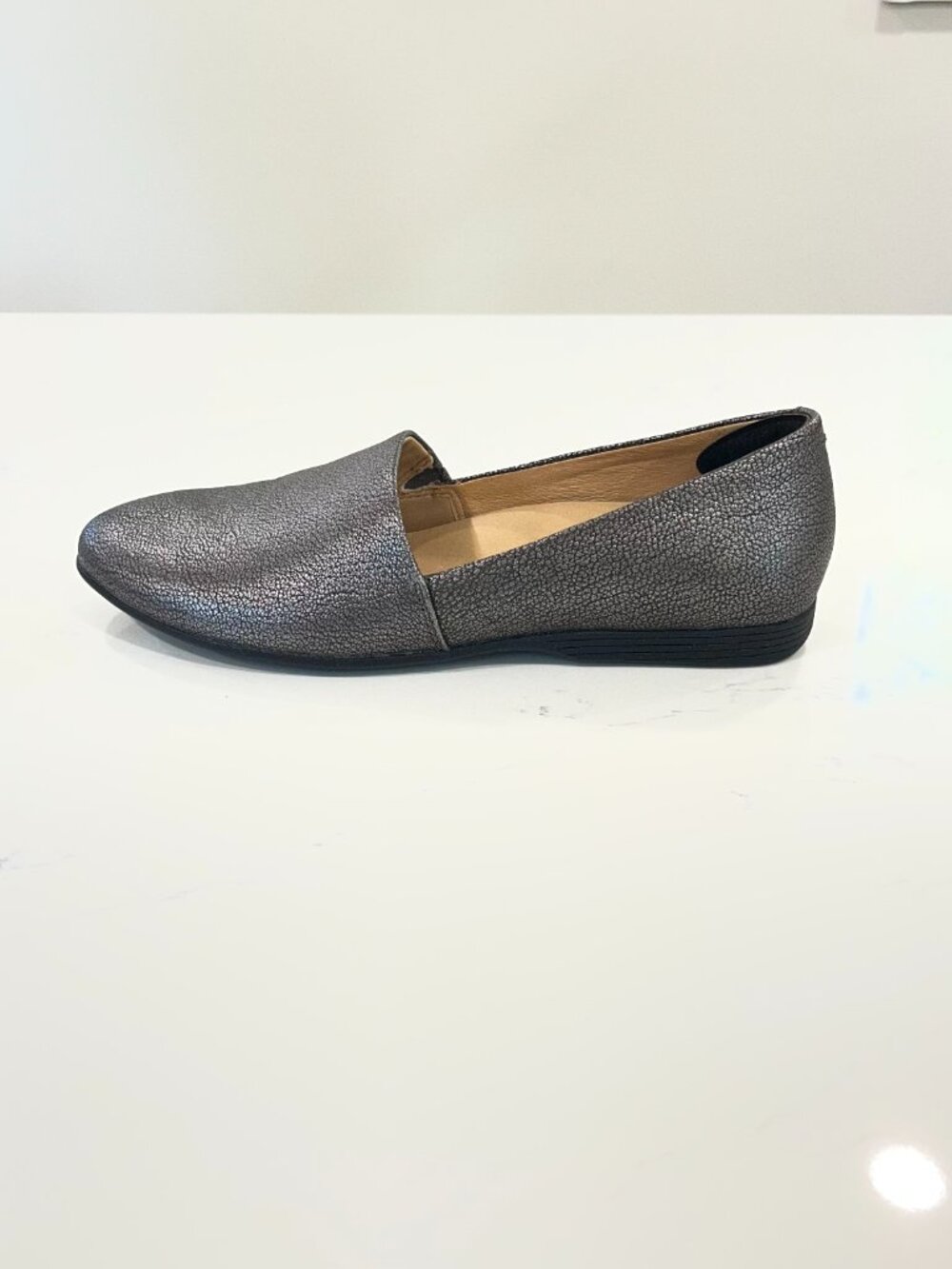 Dansko Women’s Larisa – Pewter Metallic Size 40 / 9.5 US - Picture 4 of 8